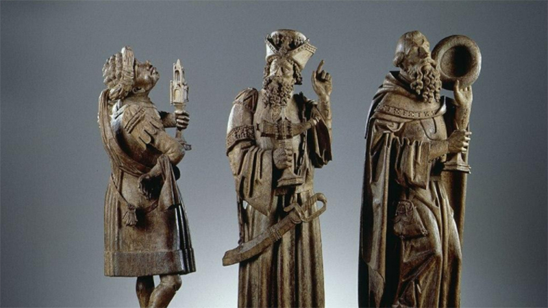Статуи трех королей